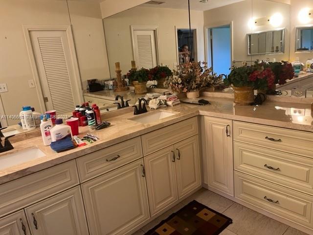 NO 2 PALM-AIRE COUNTRY CL - Residential
