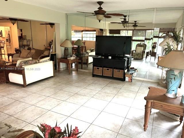 NO 2 PALM-AIRE COUNTRY CL - Residential