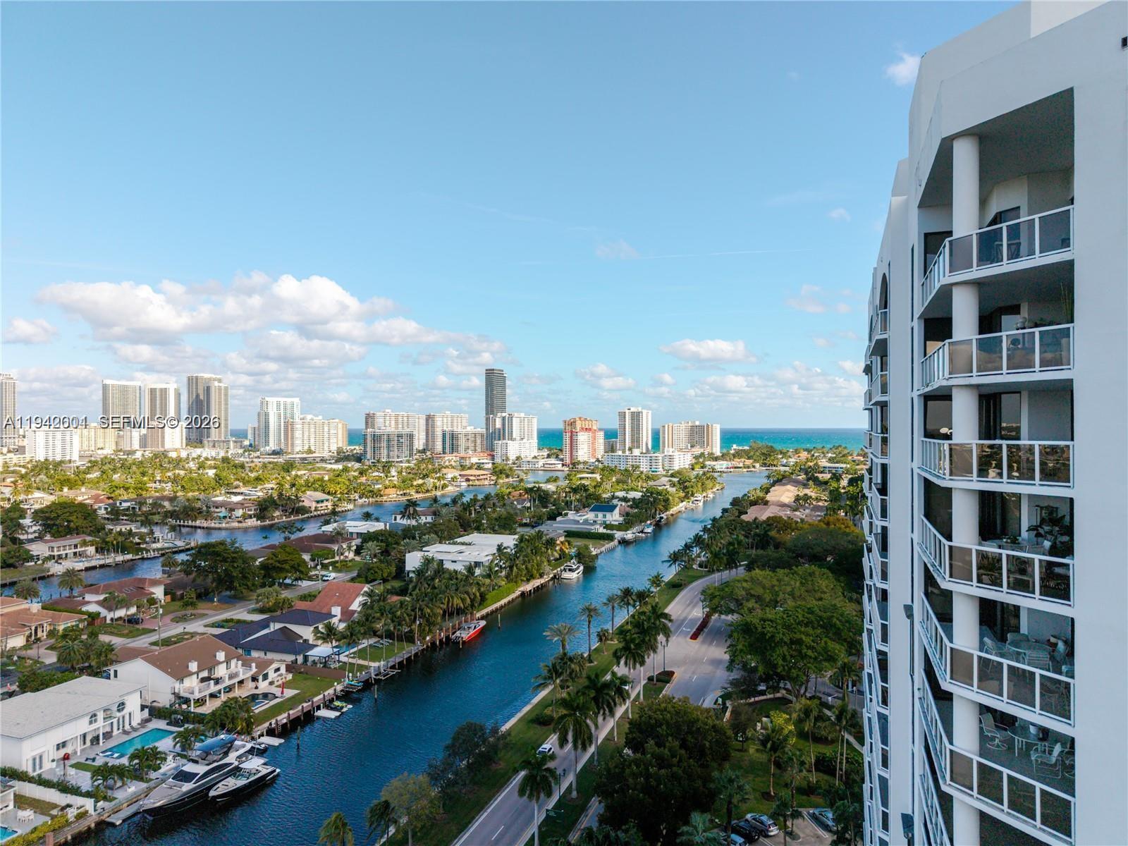 HARBOR TWS AT THE WATERWA - Residential