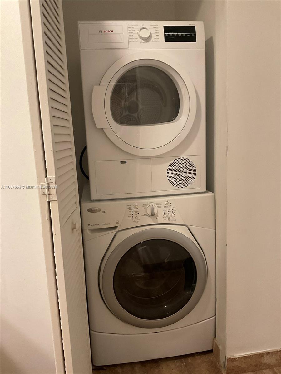 MET 1 CONDO - Residential