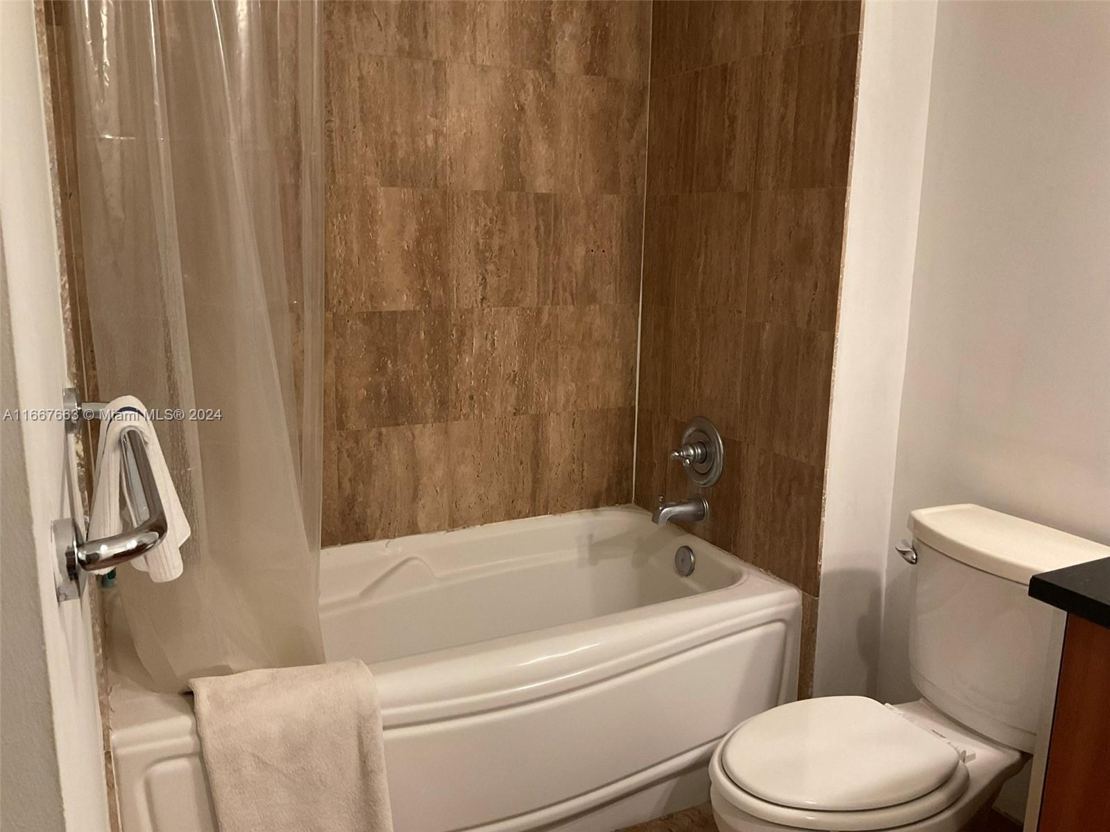 MET 1 CONDO - Residential