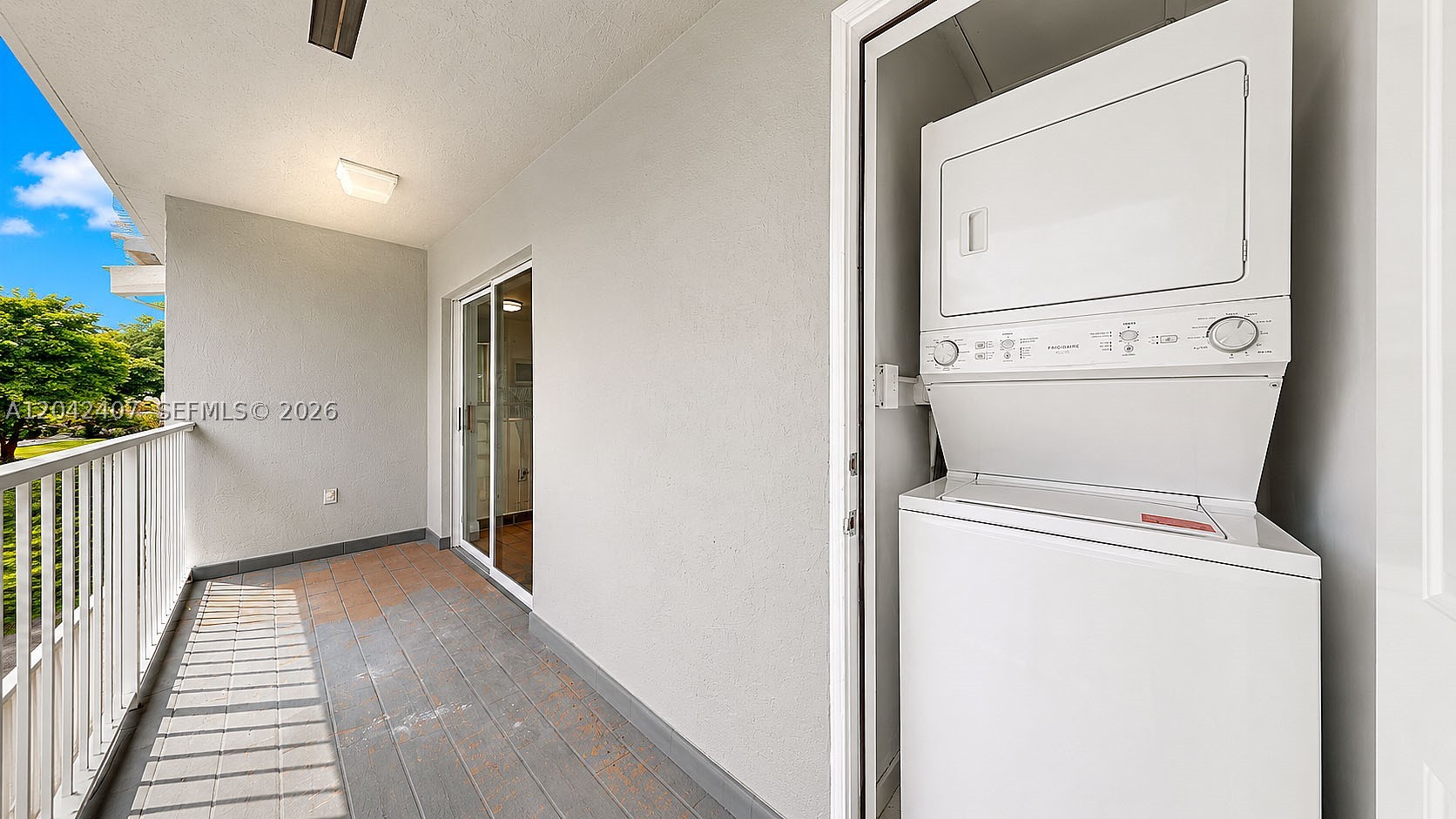 HIALEAH CLUB SUB - Residential Lease