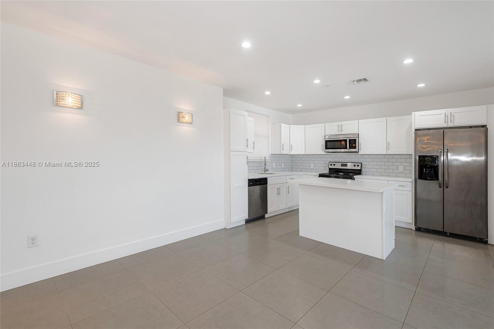 DANIA PLACE (THE) CONDO - Residential Lease