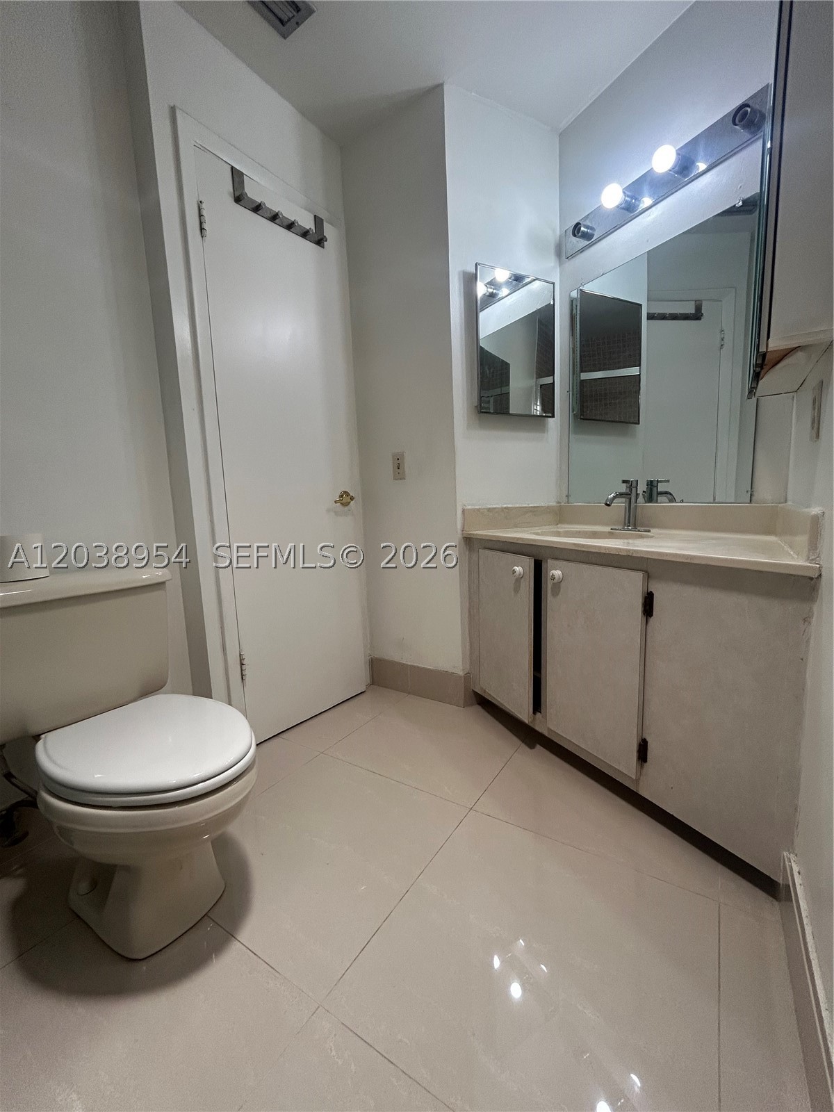 VILLAS AT CARRIAGE HILLS - Residential