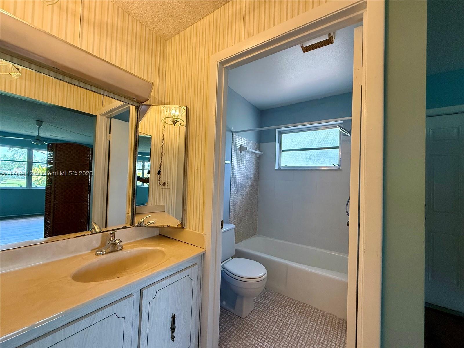 HIGH POINT OF DELRAY SEC - Residential