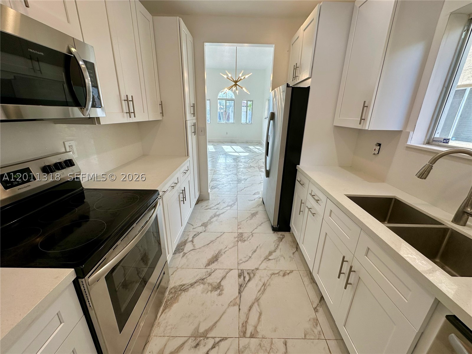 MEGHANS PLACE - Residential