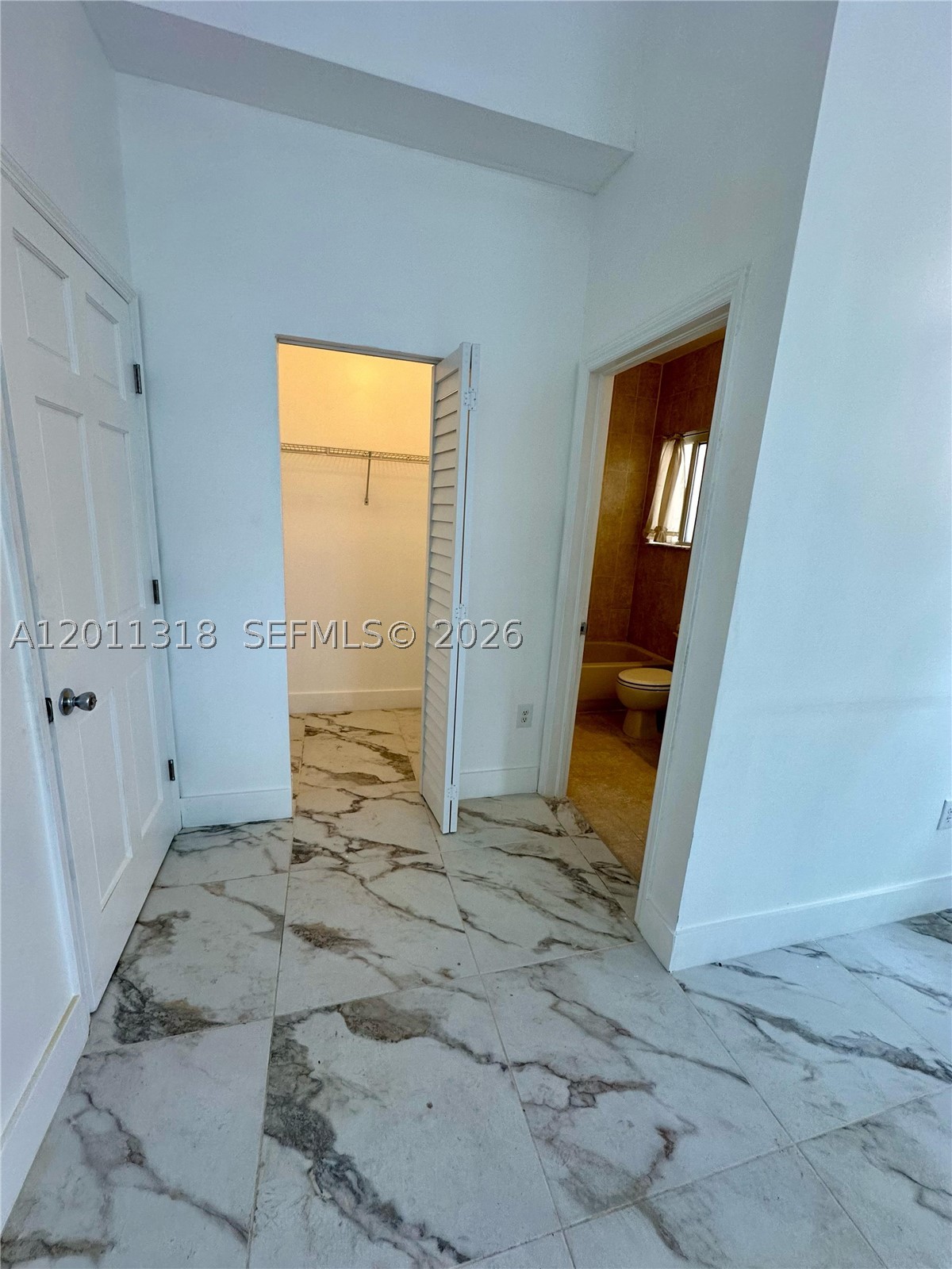 MEGHANS PLACE - Residential