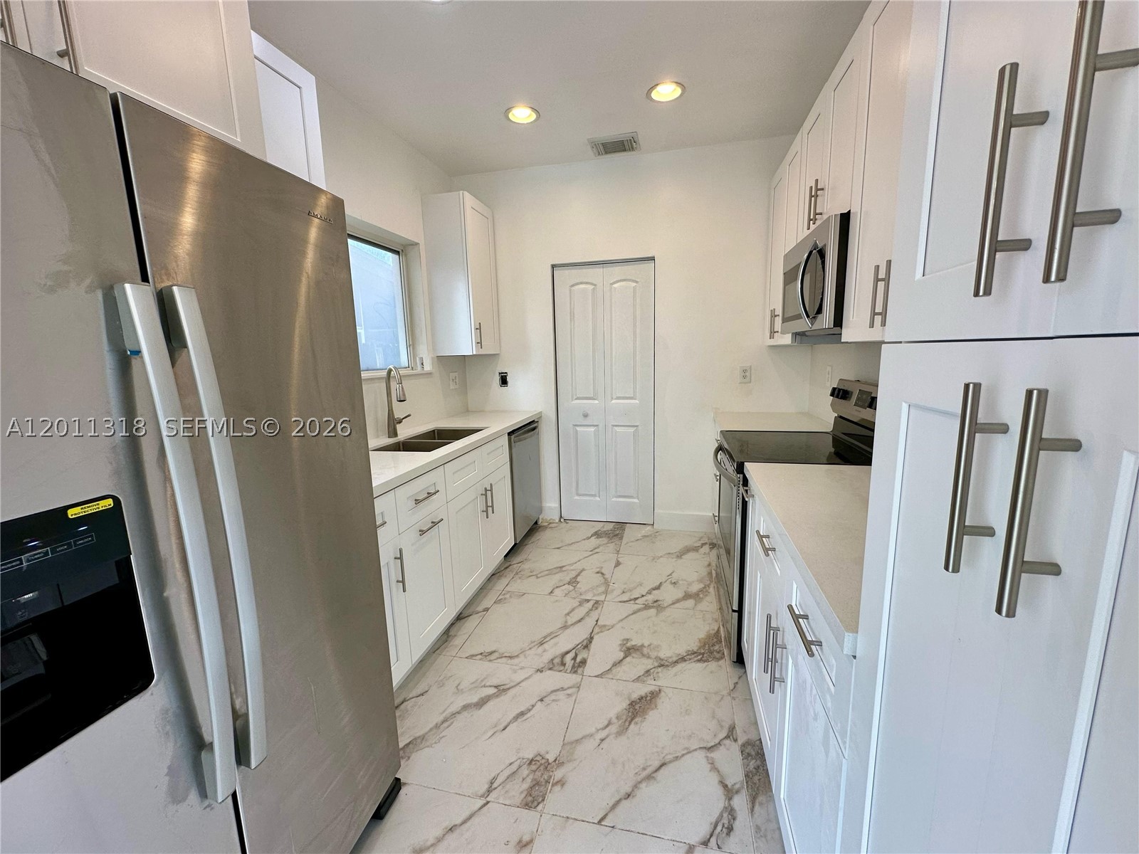 MEGHANS PLACE - Residential