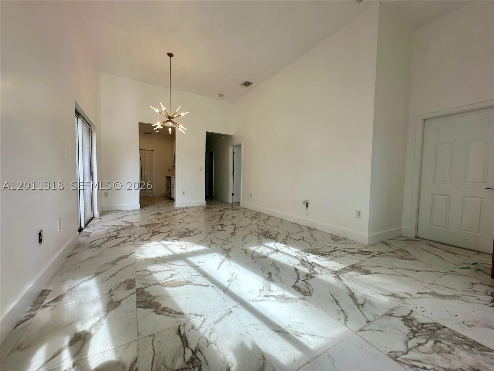 MEGHANS PLACE - Residential