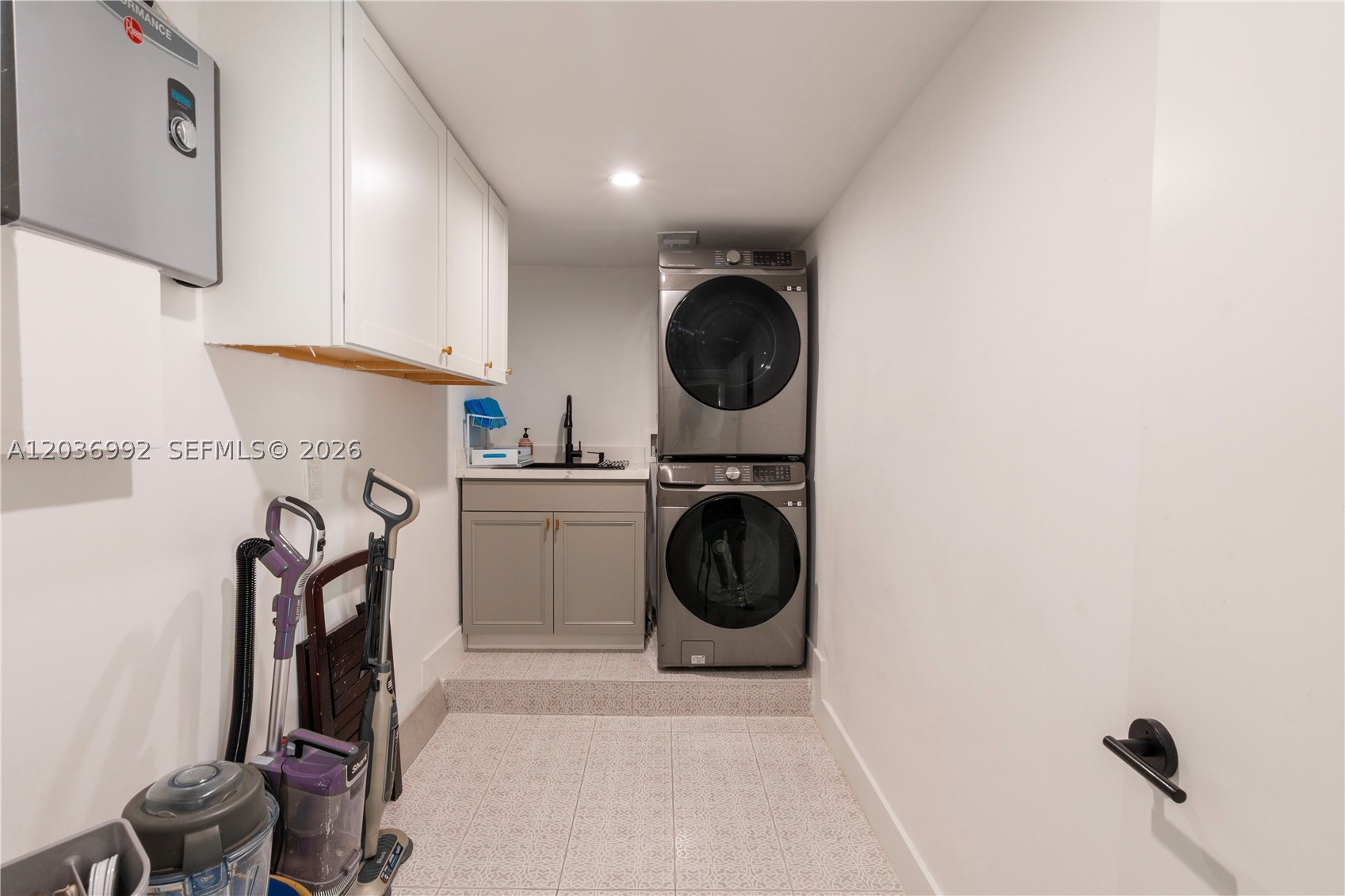 SUNILAND ESTATES - Residential