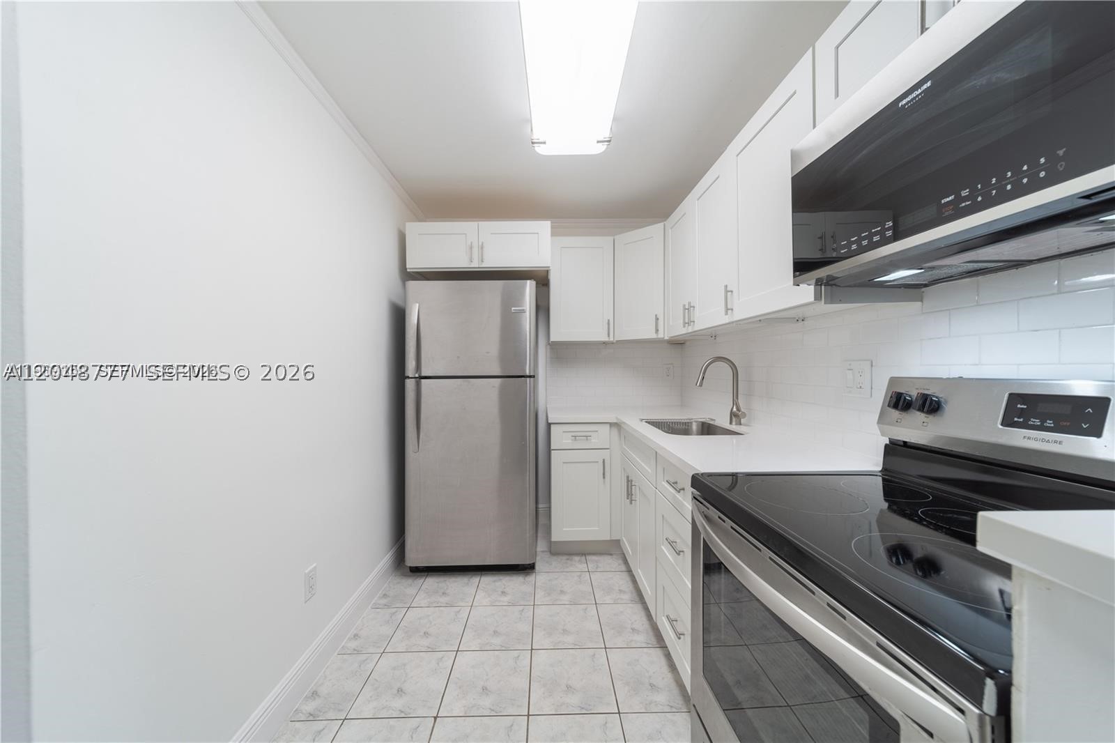SUMMIT CHASE CONDO - Residential