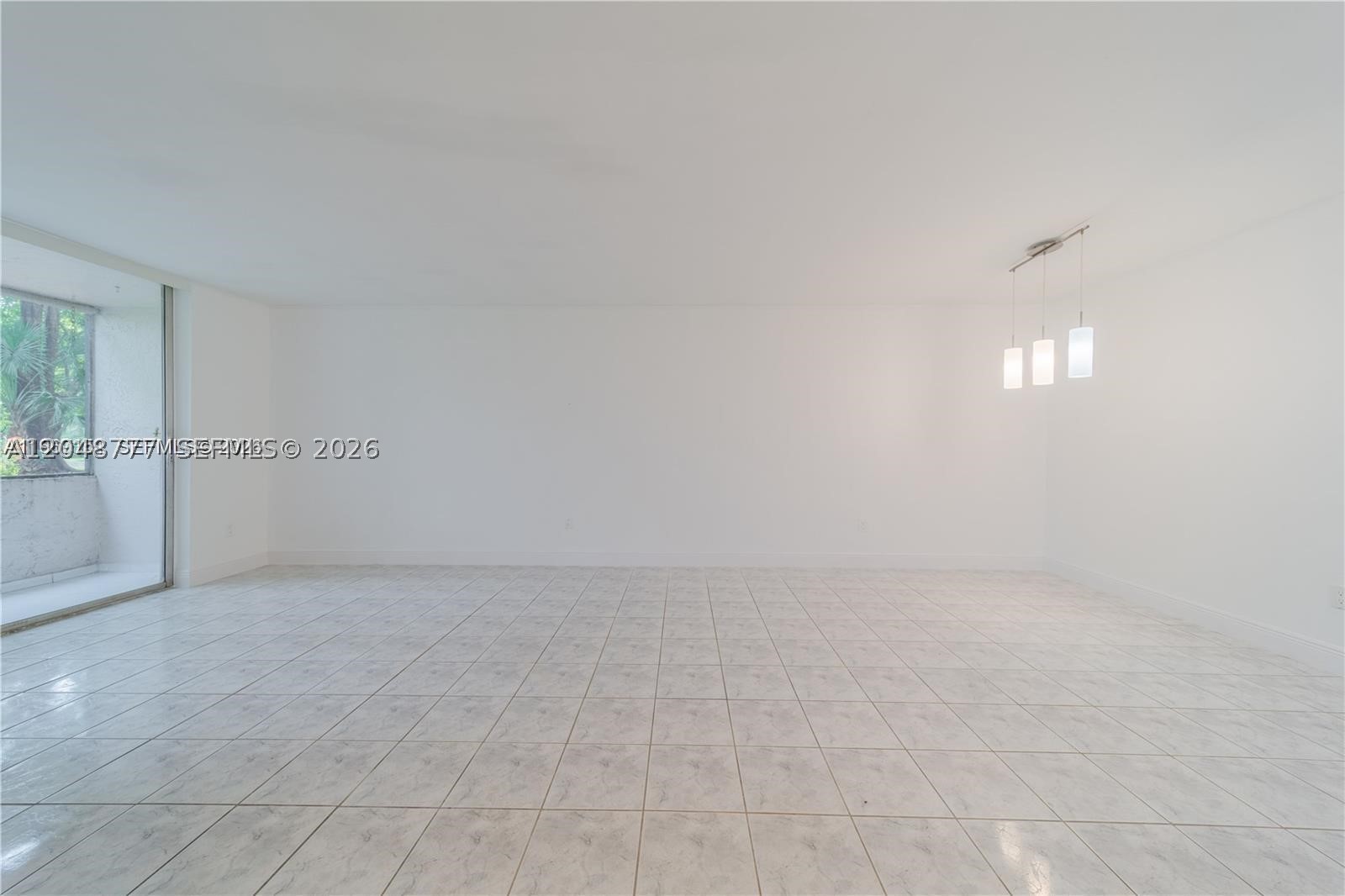 SUMMIT CHASE CONDO - Residential