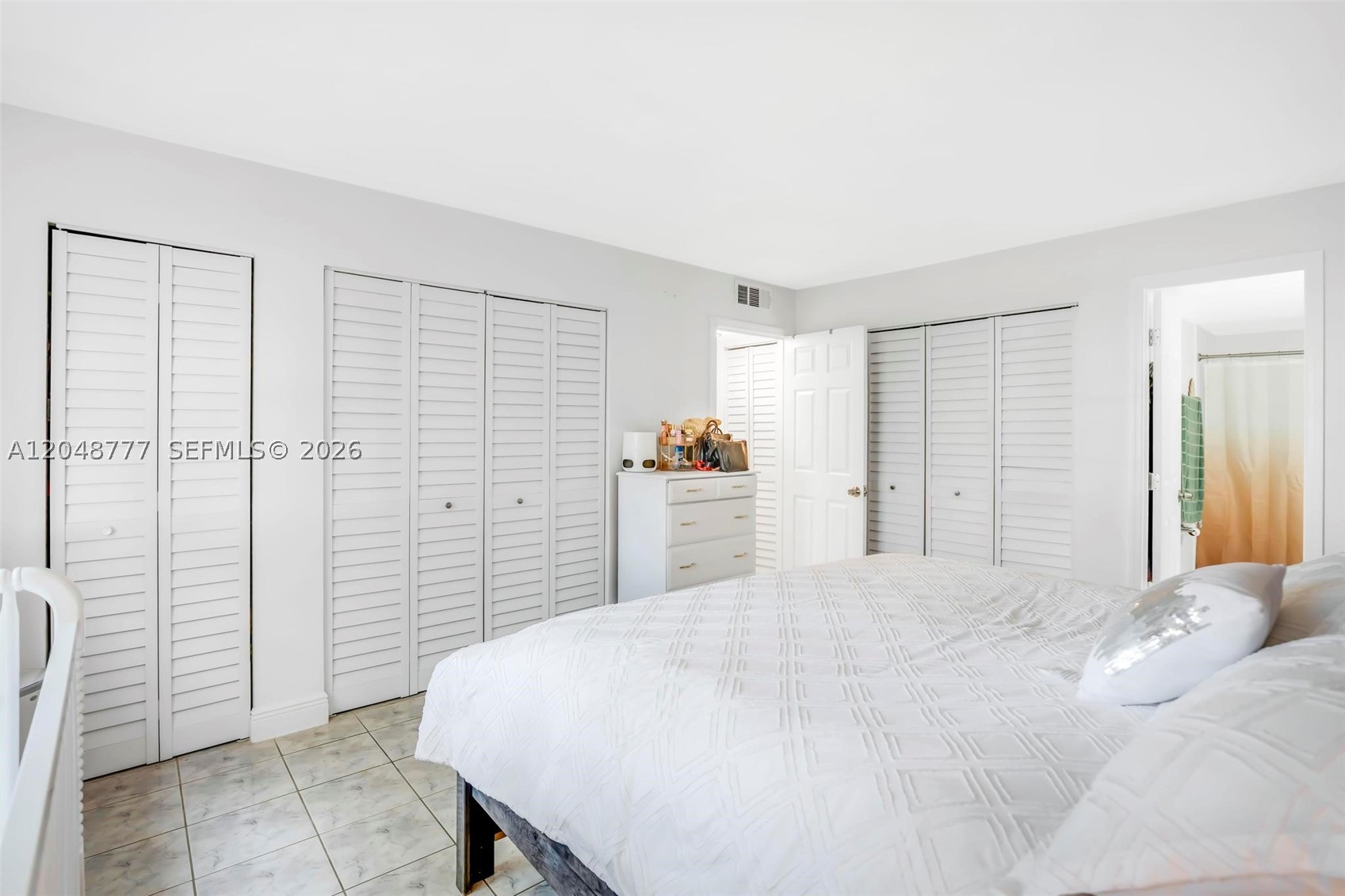 SUMMIT CHASE CONDO - Residential