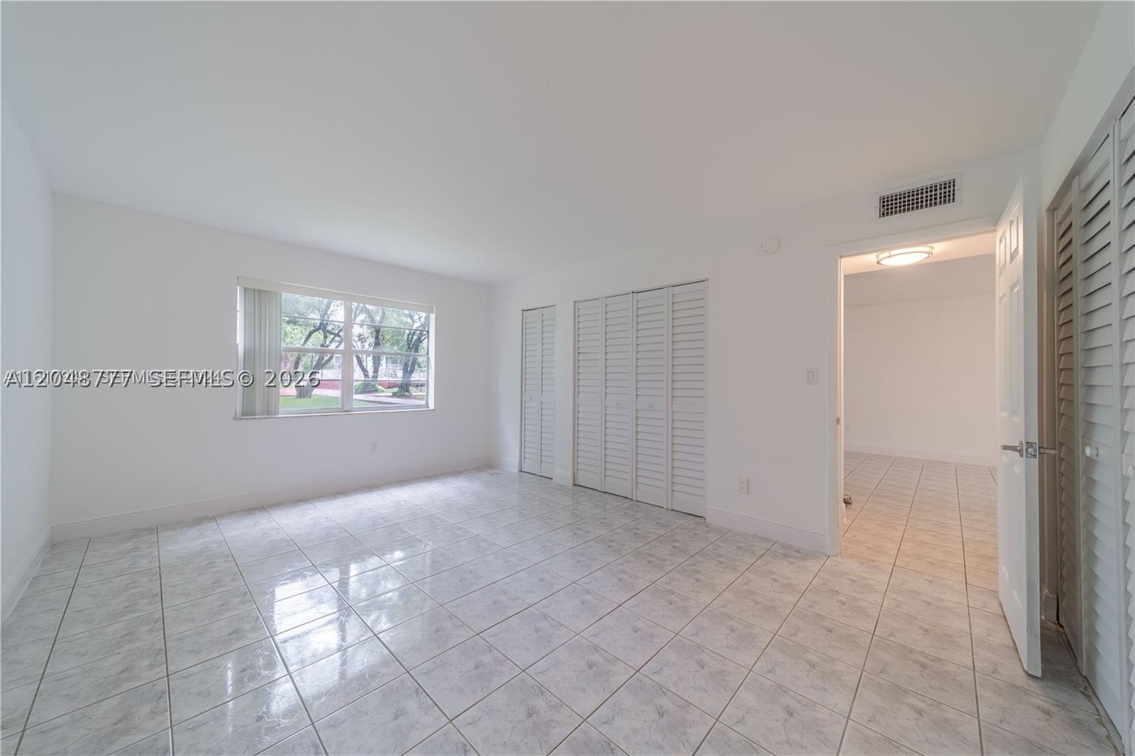 SUMMIT CHASE CONDO - Residential