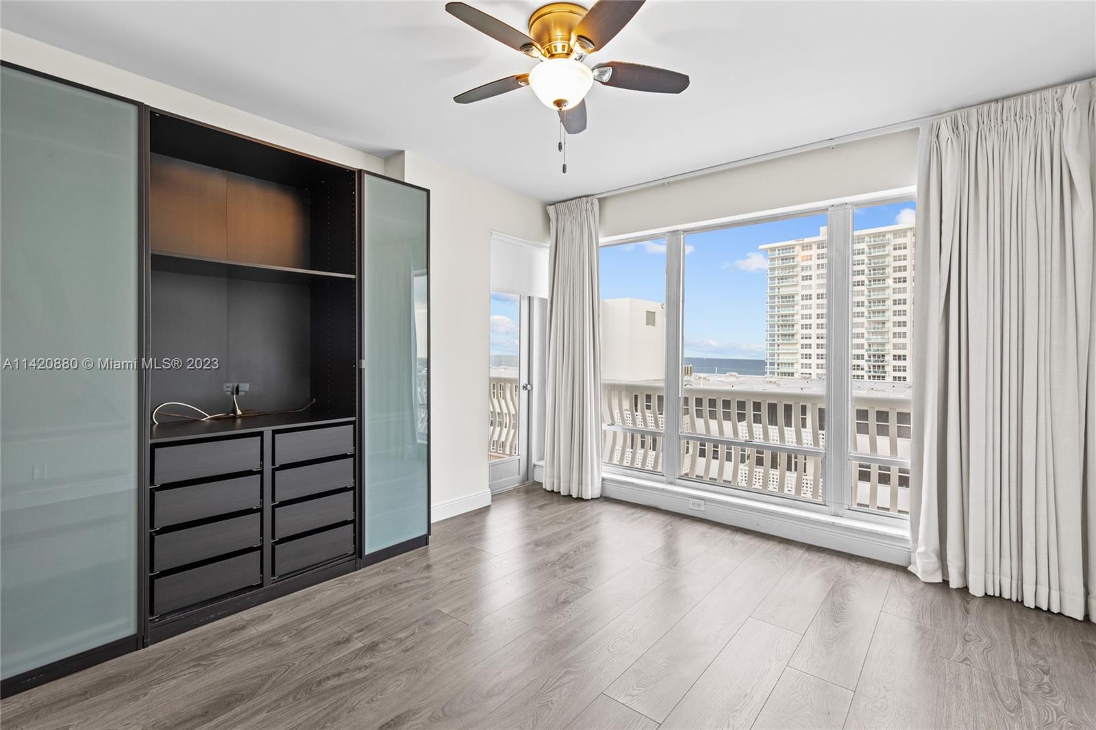 OCEAN CLUB CONDO - Residential Lease