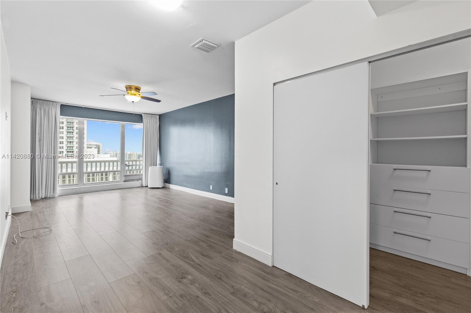 OCEAN CLUB CONDO - Residential Lease