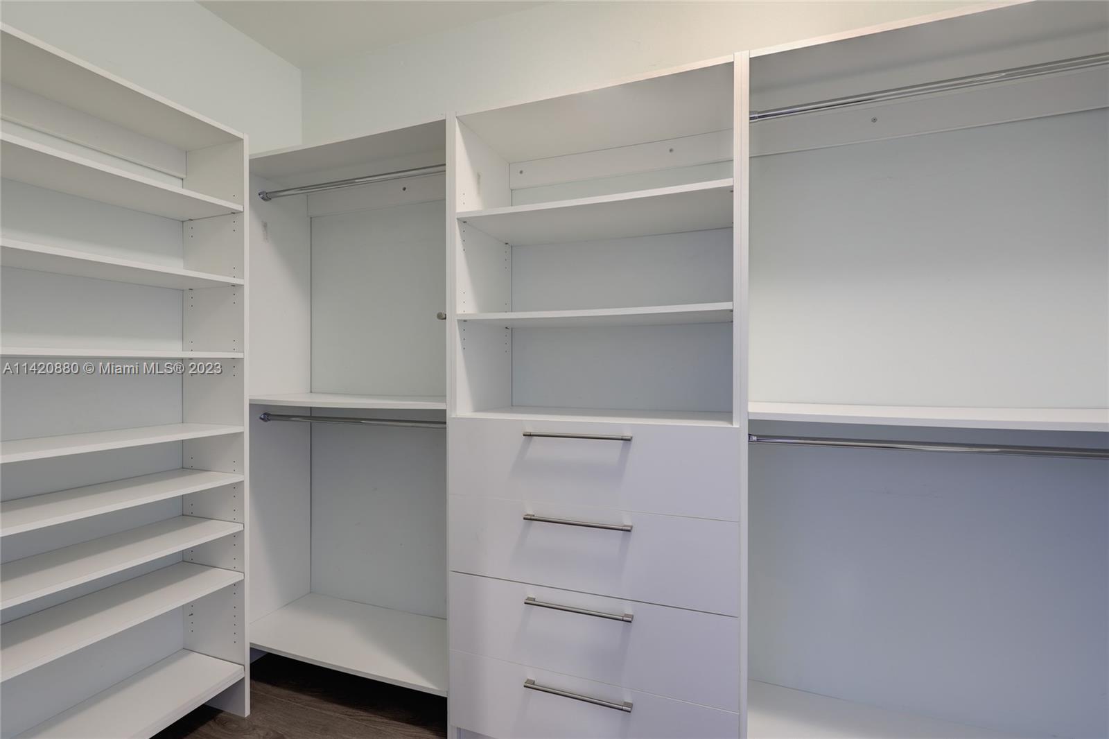OCEAN CLUB CONDO - Residential Lease
