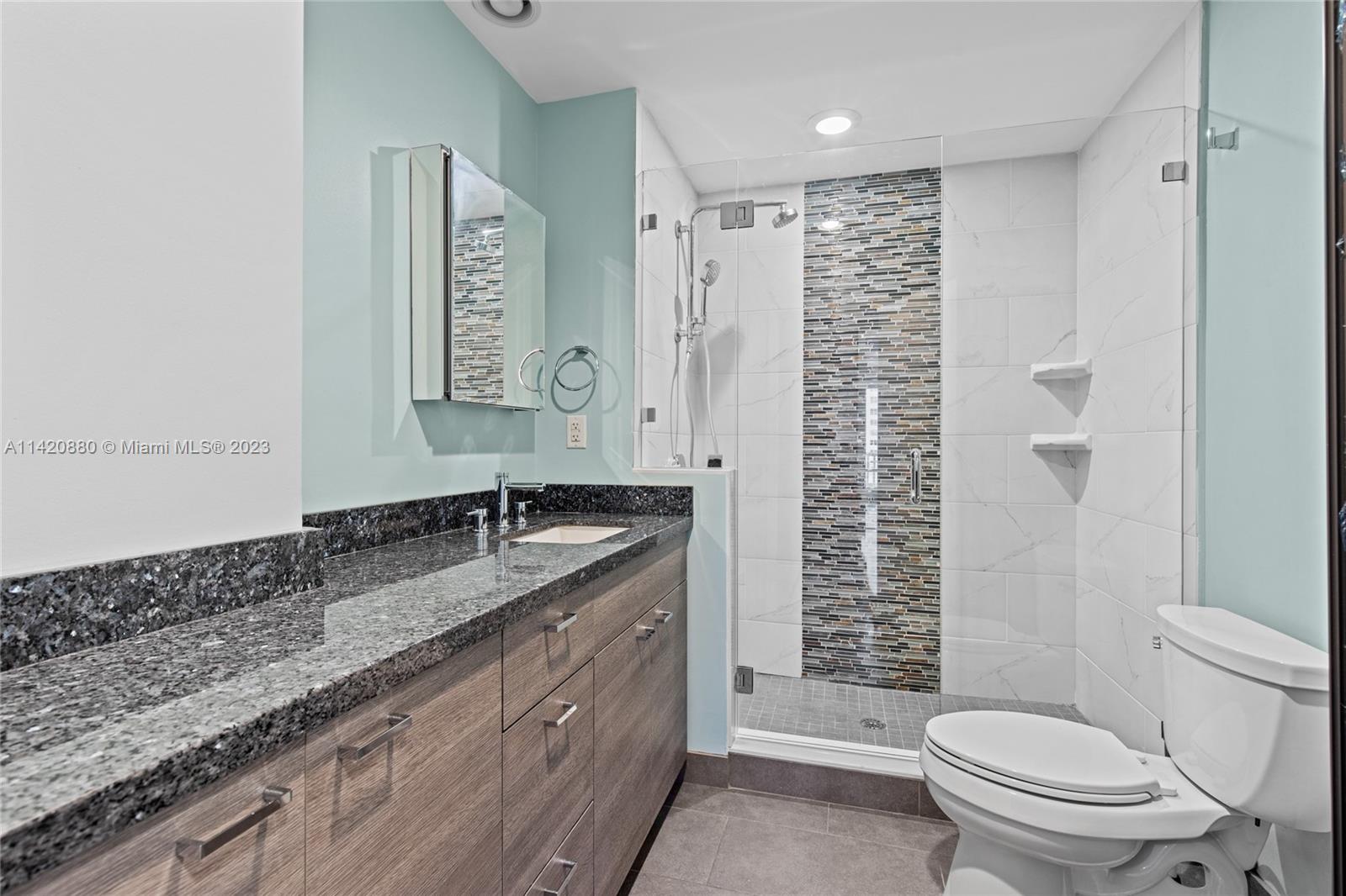 OCEAN CLUB CONDO - Residential Lease