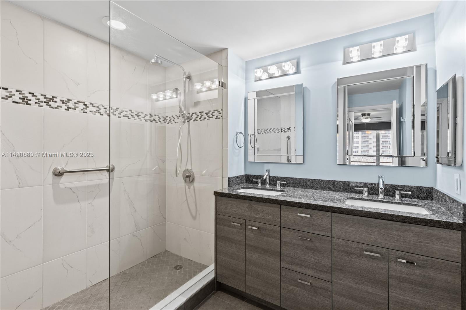OCEAN CLUB CONDO - Residential Lease