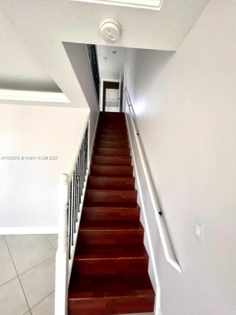 WAVERLY PLACE - Residential Lease