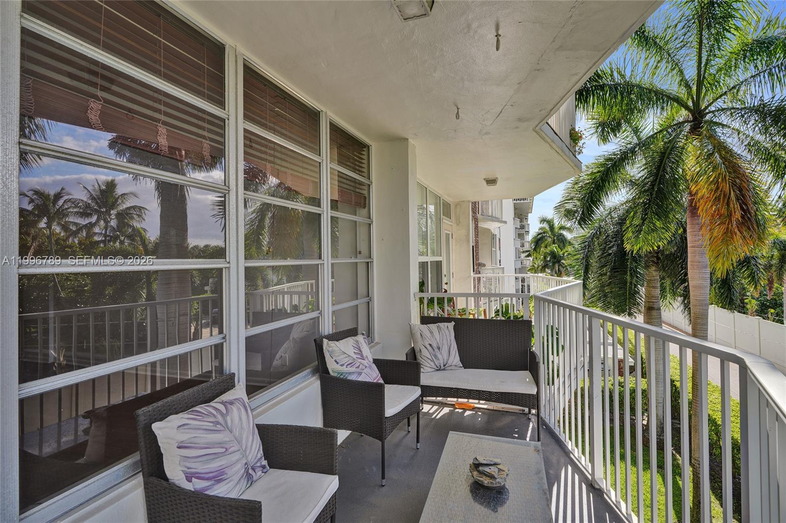 GOLDEN VIEW CONDO - Residential