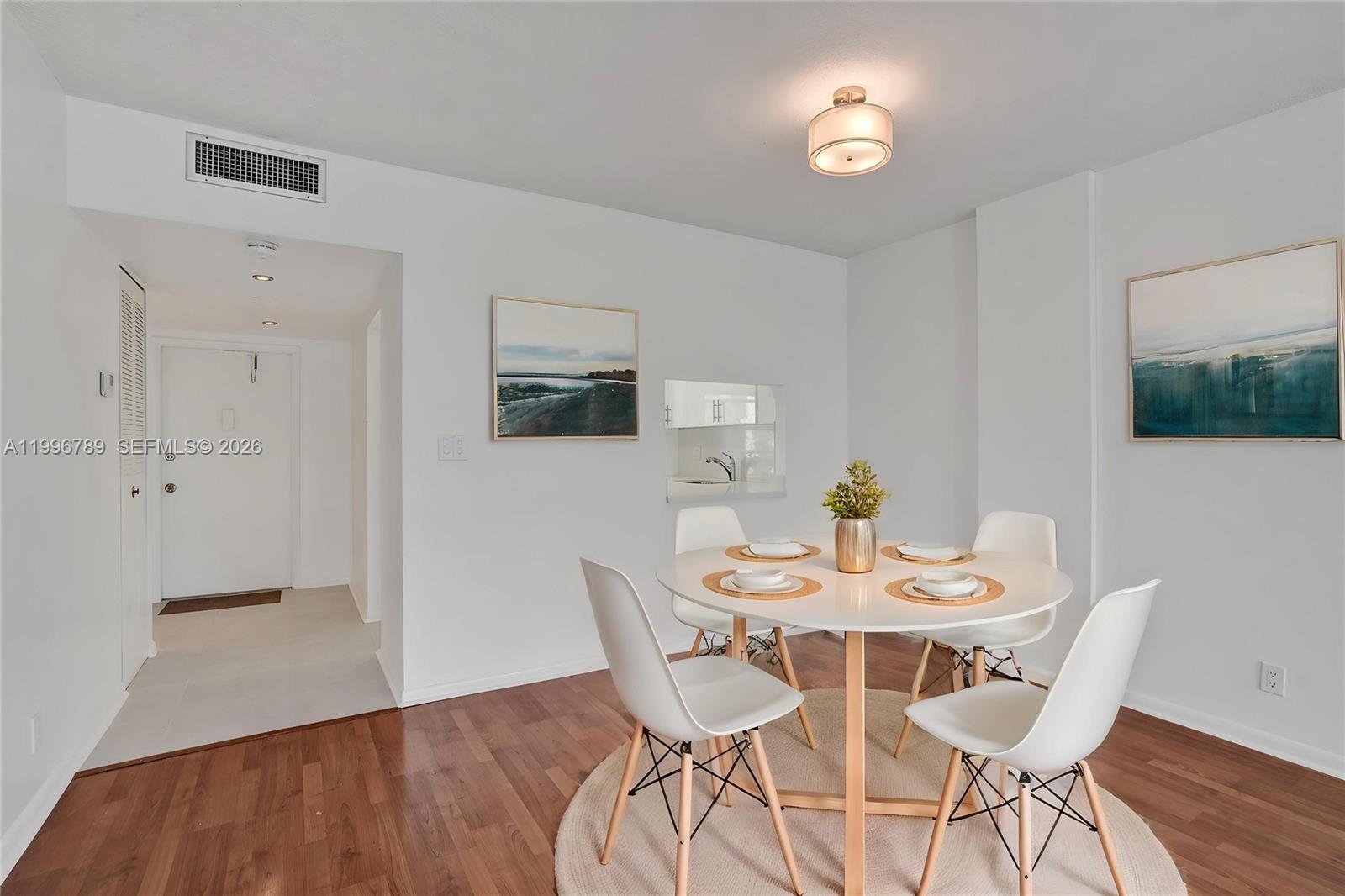 GOLDEN VIEW CONDO - Residential
