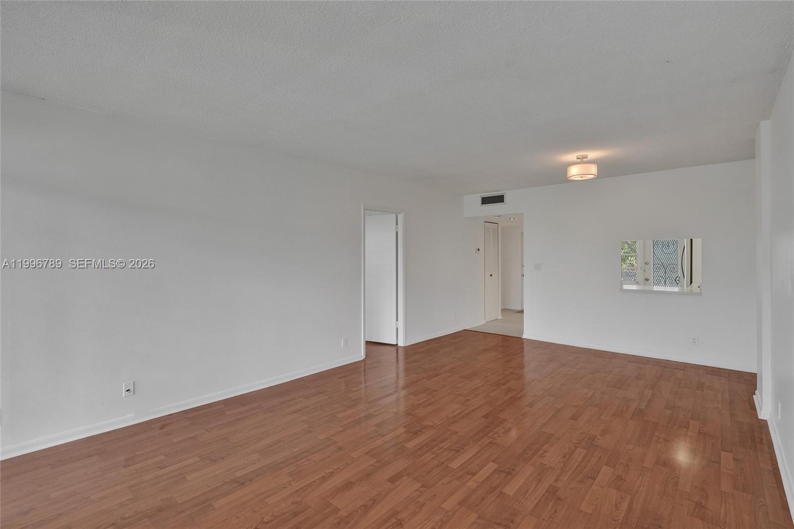 GOLDEN VIEW CONDO - Residential
