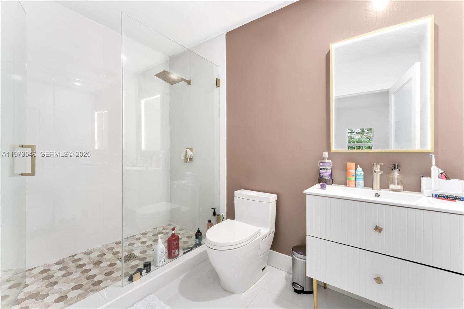 BRICKELL HAMMOCK UNIT NO - Residential