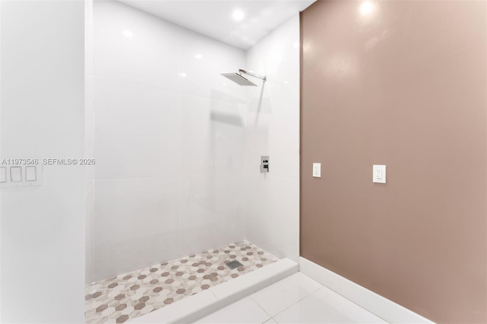 BRICKELL HAMMOCK UNIT NO - Residential