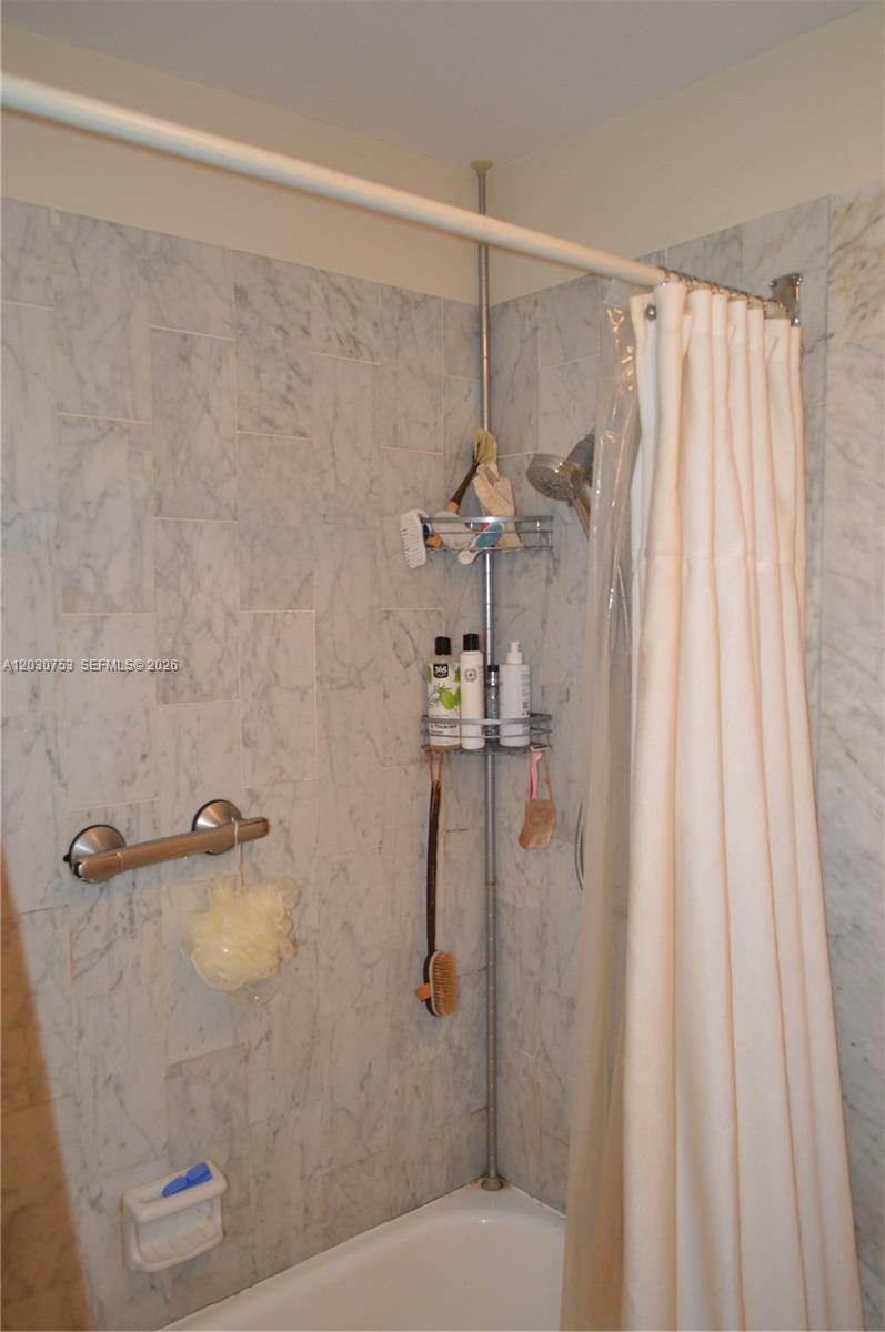 COSTA DEL SOL CONDO NO 1 - Residential Lease