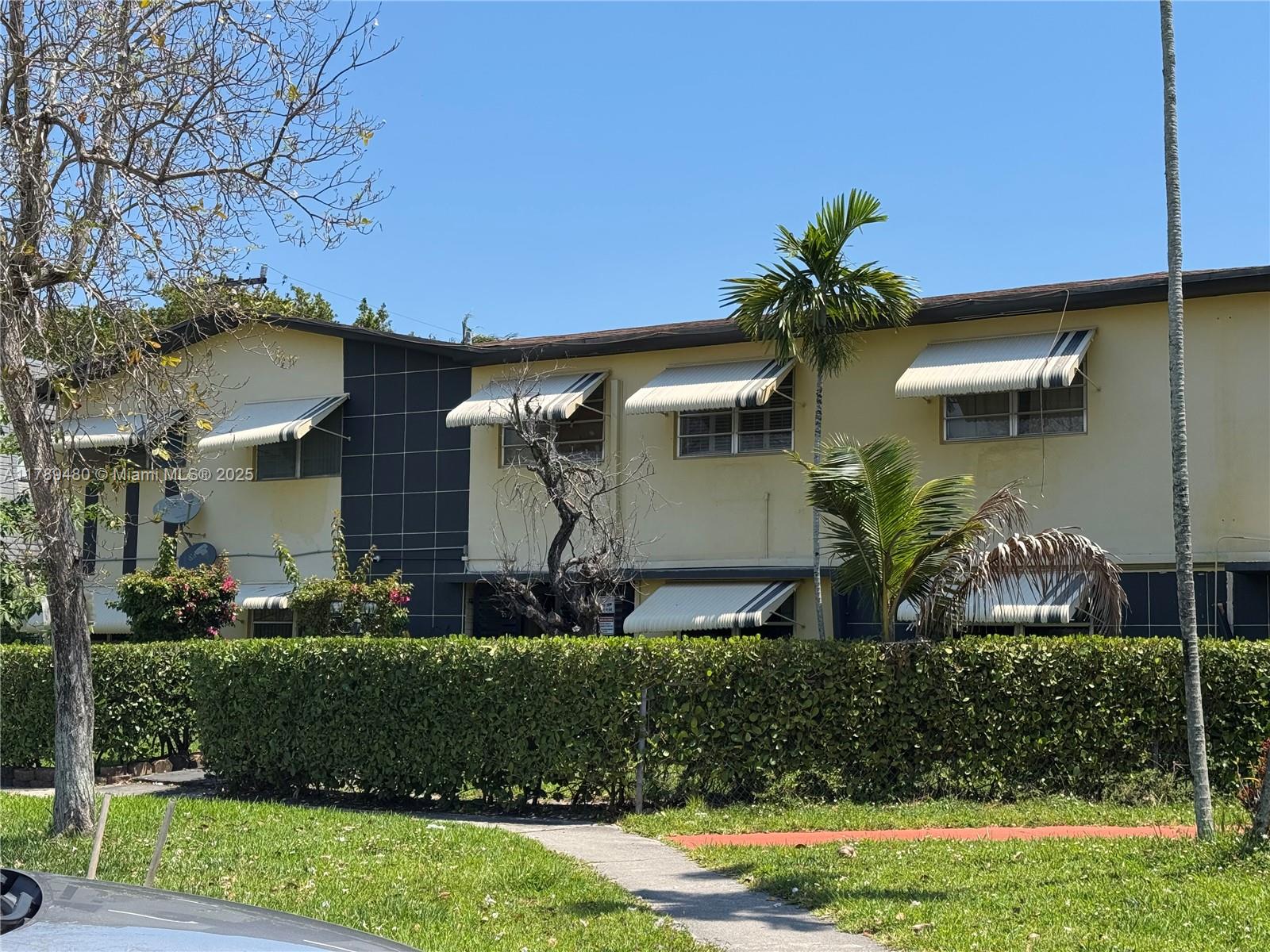 LOCATION!! ALL REMODELED 2 BED 1 BATH IN NORTH MIAMI BEACH. LOCAL TRANSPORTATION. FEW STEPS FRON BISCAYNE AND 172ND ST FENCED COMUNITY. LAUNDRY INSITE. INVESTORS OPPORTUNITY!! LOW HOA, NO ASSESSMENTS.YOU CAN RENT IT RIGHT AWAY.QUIET BUILDING.ASSIGNED PARKING.VERY EASY TO SHOW. UNIT IS BIGGER THAN 750 SQ.building PASSED THE 40 YEARS CERTIFICATION unit is rented  for $1850 until 8/31/206 to excellent tenants.