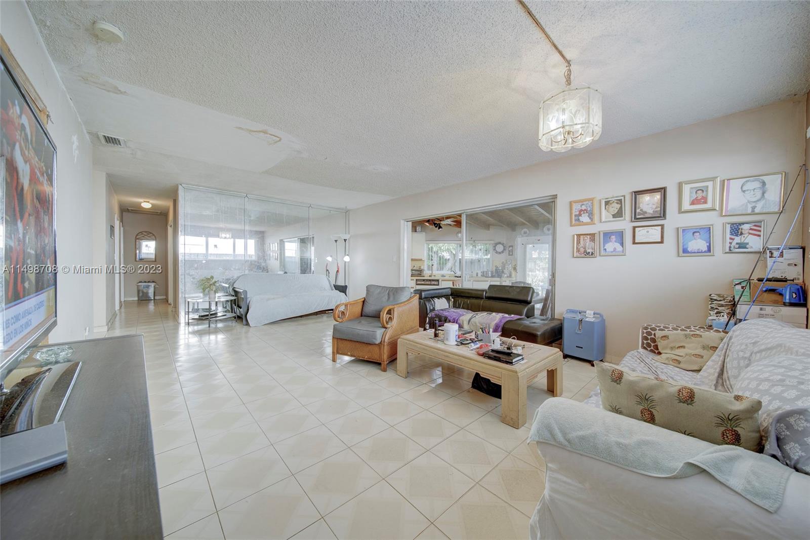 CORAL PARK ESTATES SEC 1 - Residential