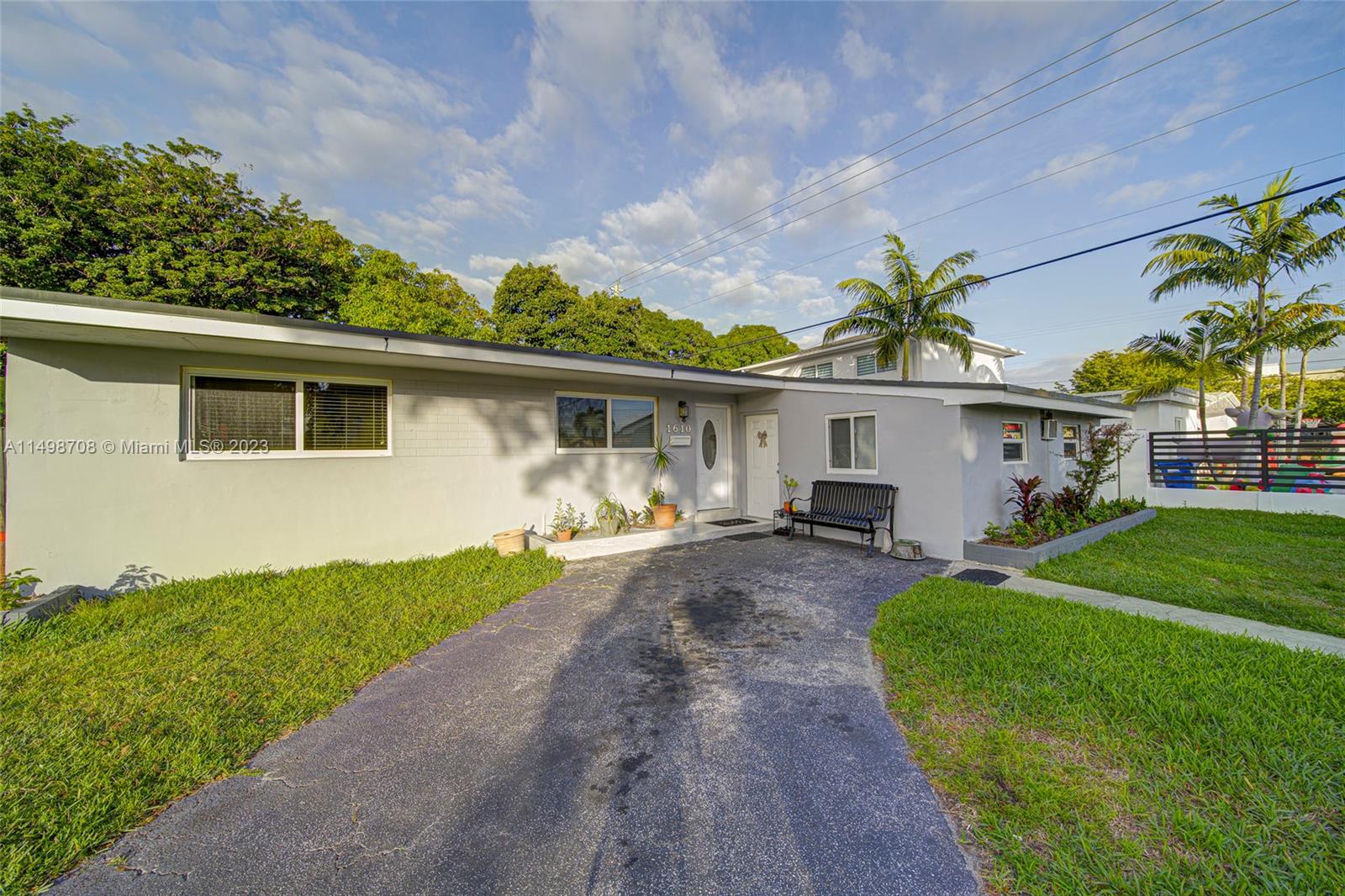 CORAL PARK ESTATES SEC 1 - Residential