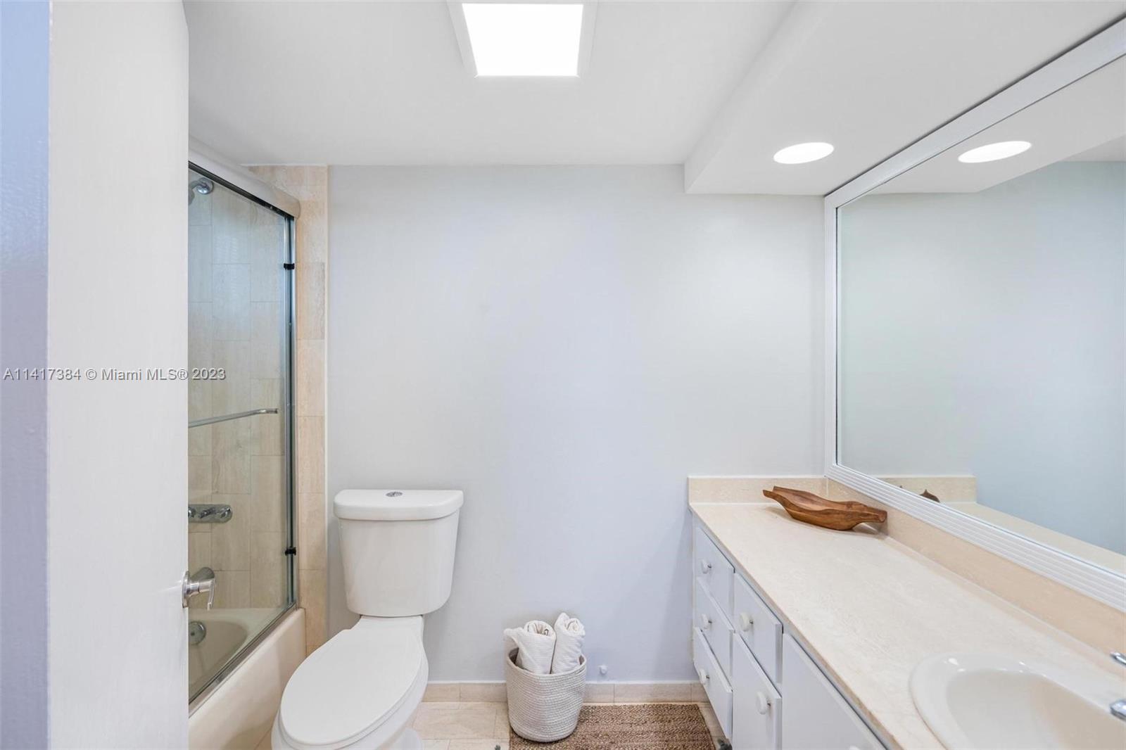 THE ROYAL CLUB CONDO - Residential