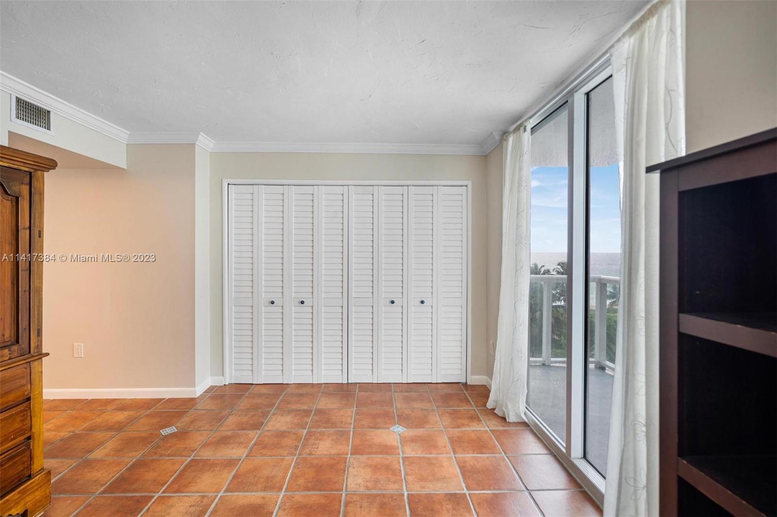 THE ROYAL CLUB CONDO - Residential