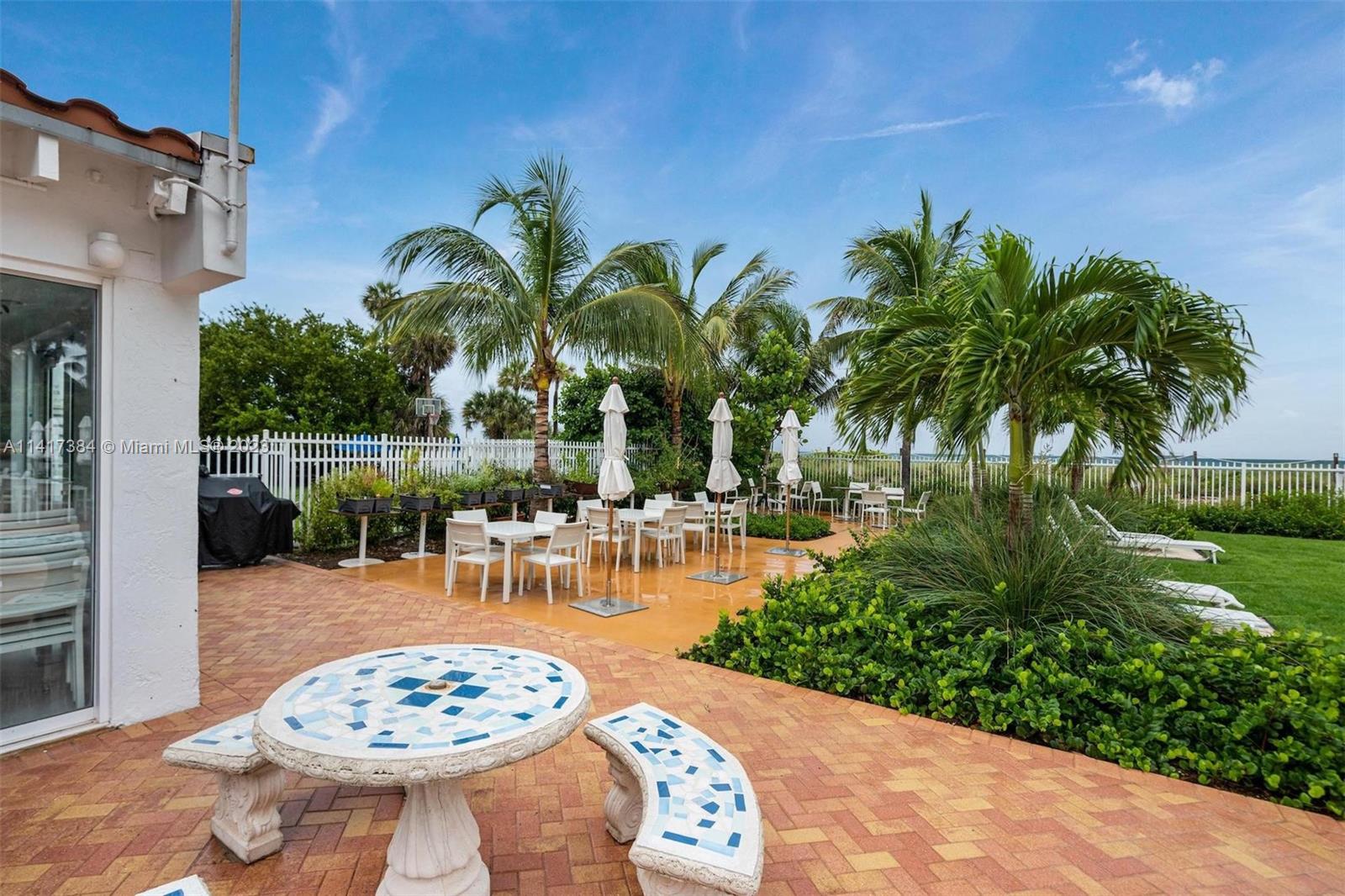 THE ROYAL CLUB CONDO - Residential