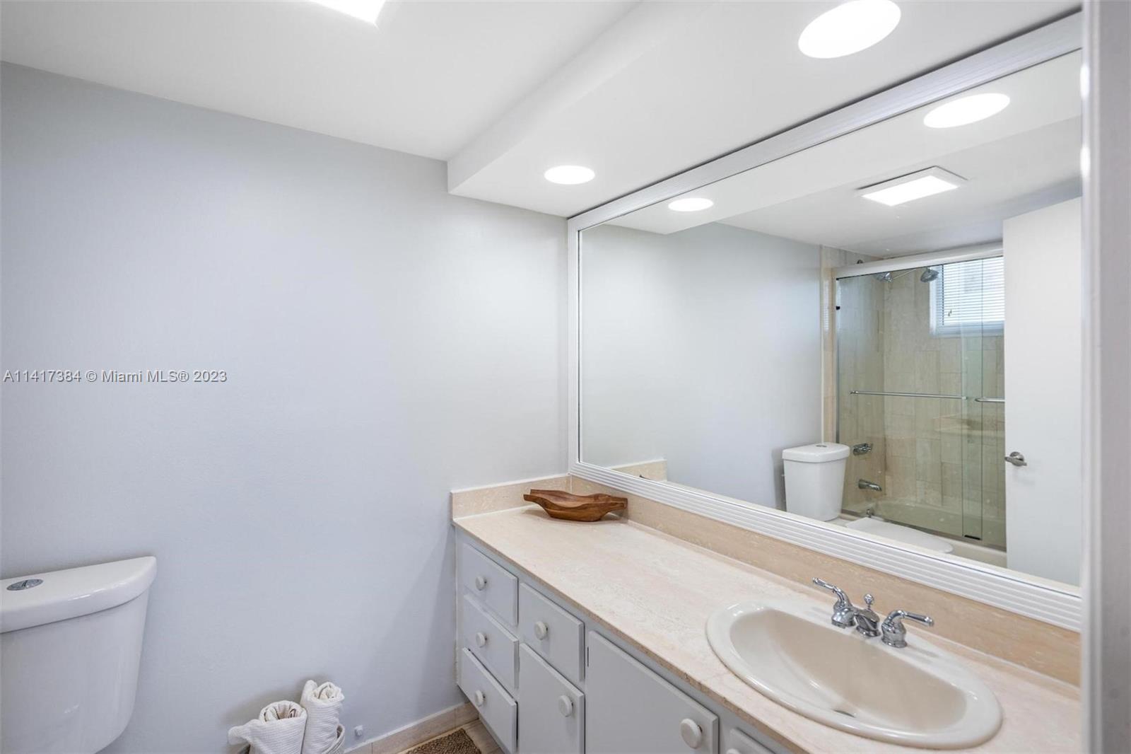 THE ROYAL CLUB CONDO - Residential