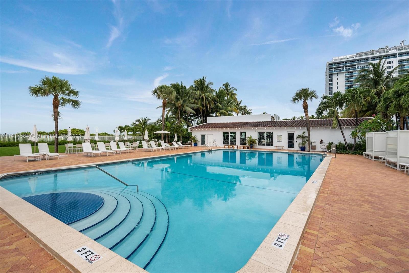THE ROYAL CLUB CONDO - Residential