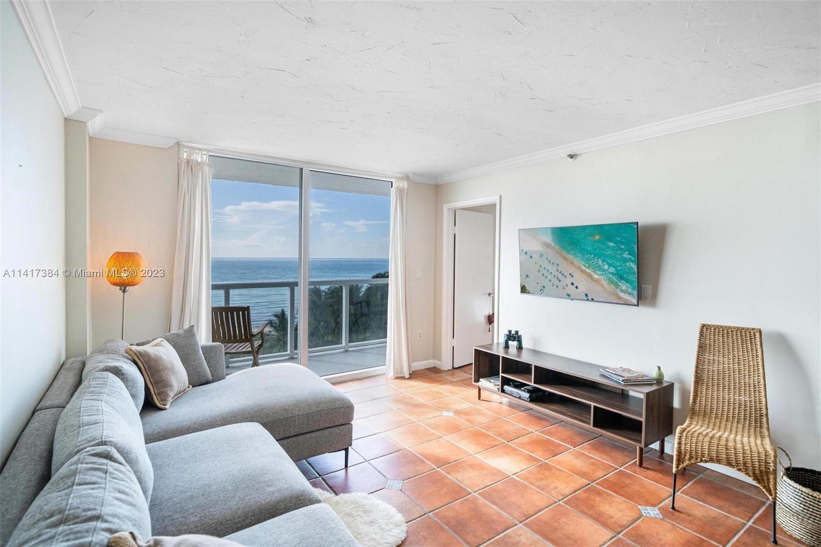 THE ROYAL CLUB CONDO - Residential