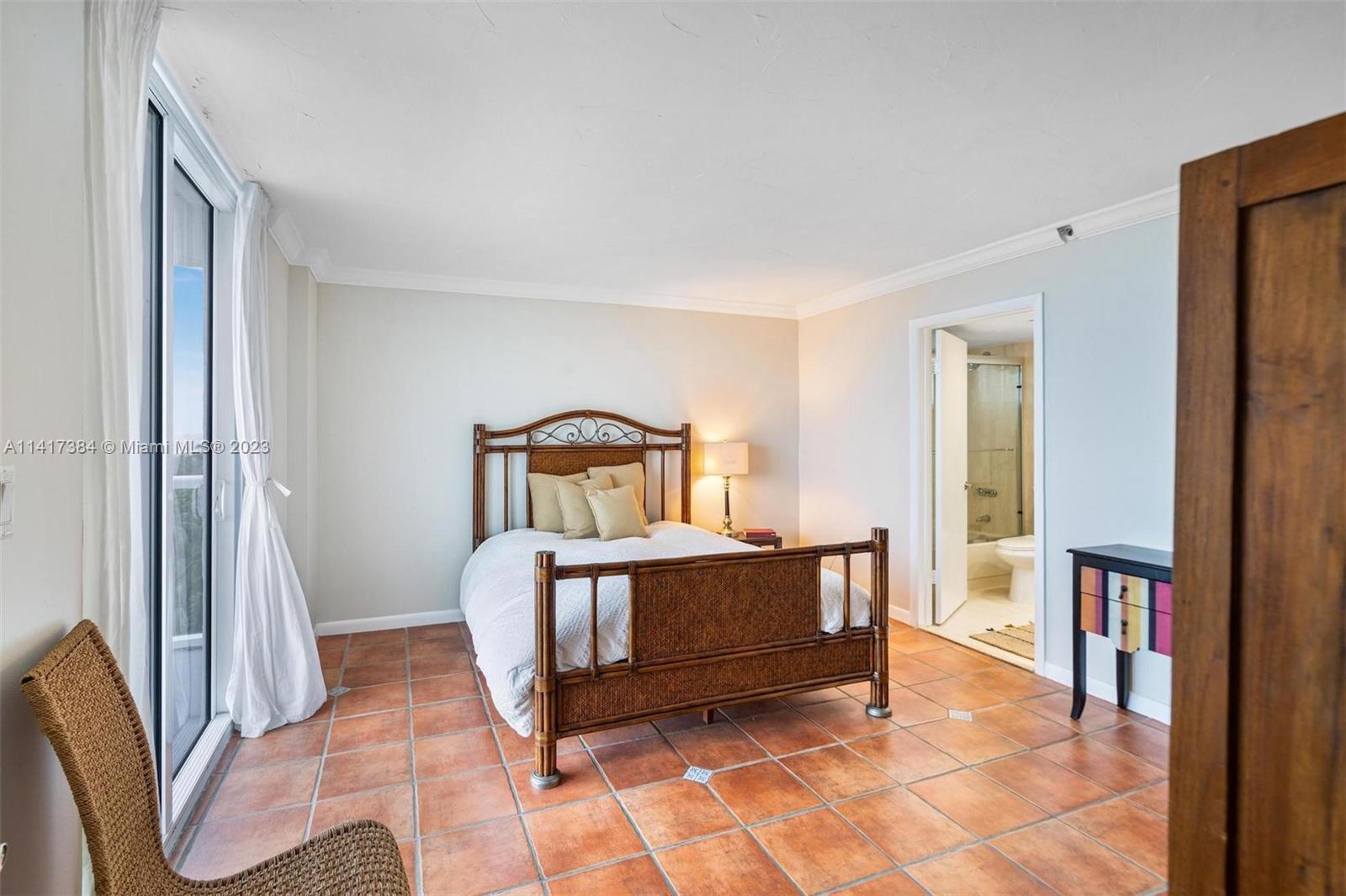 THE ROYAL CLUB CONDO - Residential