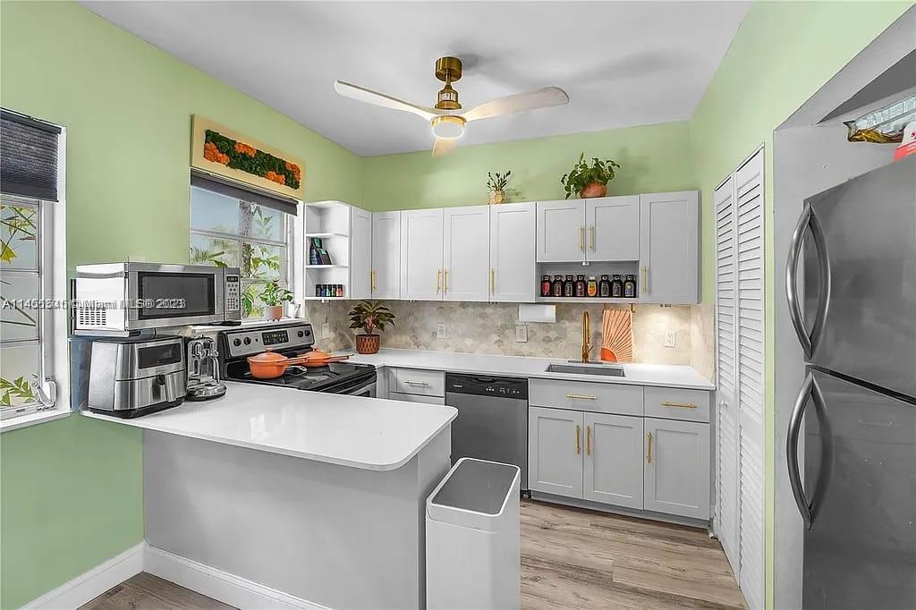 1525 PENNSYLVANIA CONDO - Residential Lease