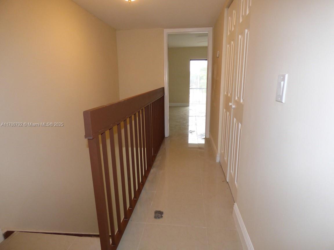 VILLAGE TOWNHOUSES NO TWO - Residential