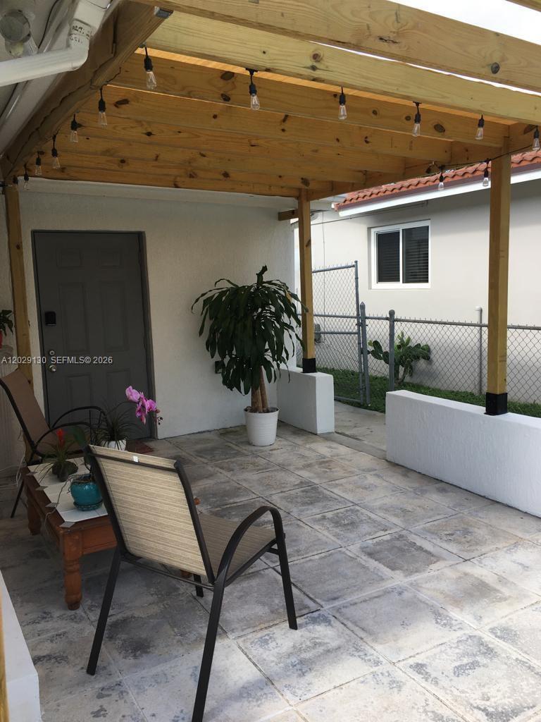 CENTRAL MIAMI PART 7 - Residential Lease
