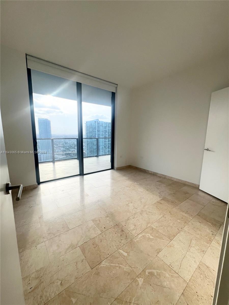 Reach-Brickell City Cente - Residential Lease