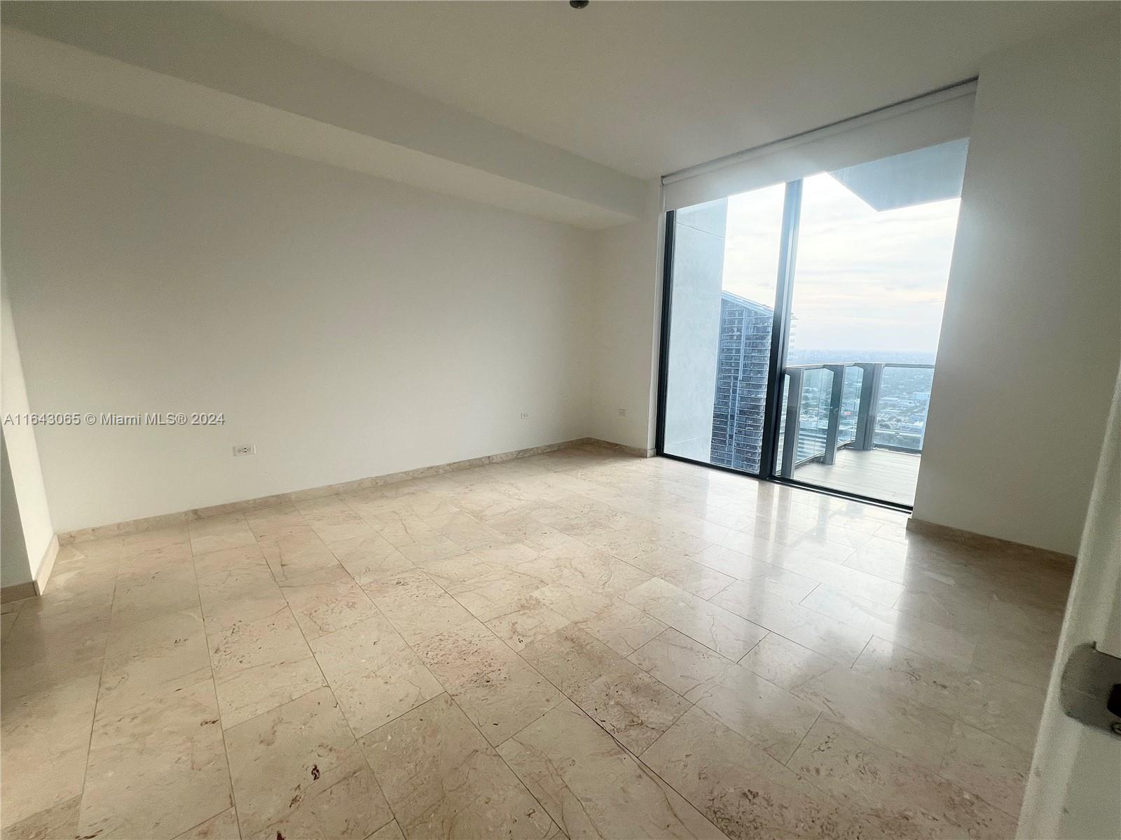 Reach-Brickell City Cente - Residential Lease