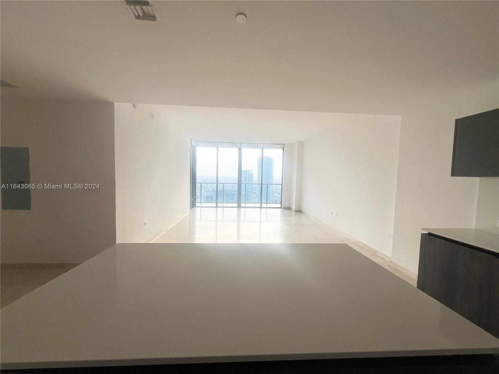 Reach-Brickell City Cente - Residential Lease