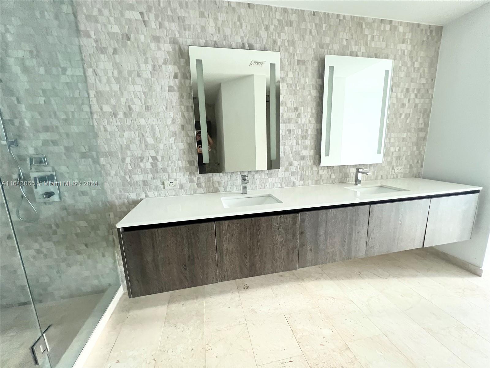 Reach-Brickell City Cente - Residential Lease