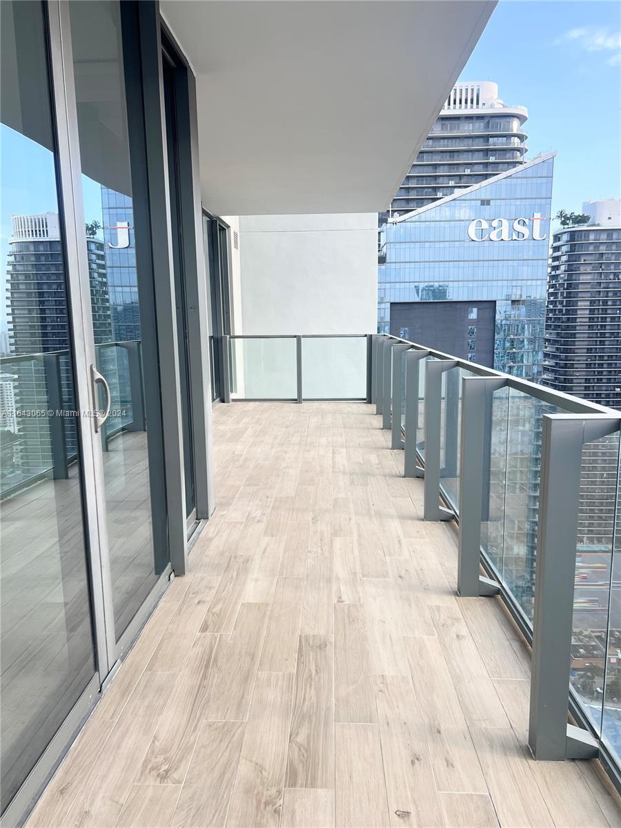 Reach-Brickell City Cente - Residential Lease