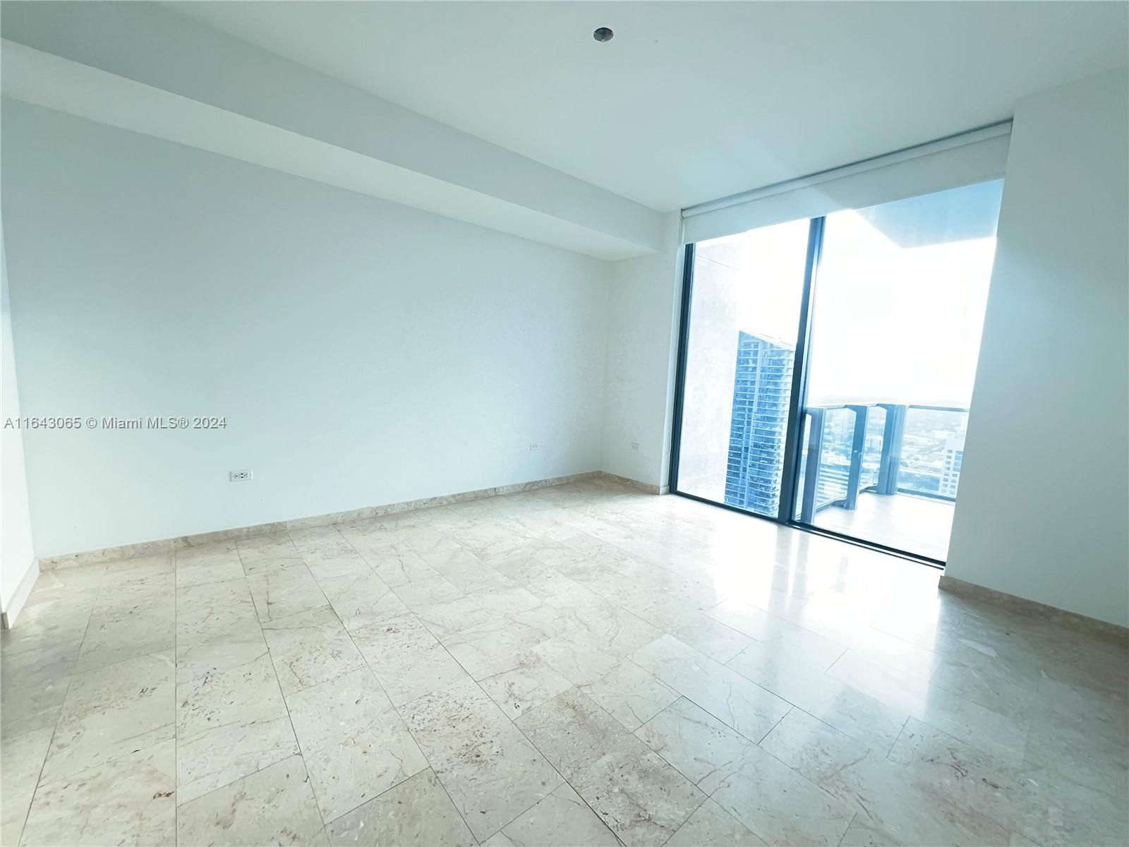 Reach-Brickell City Cente - Residential Lease