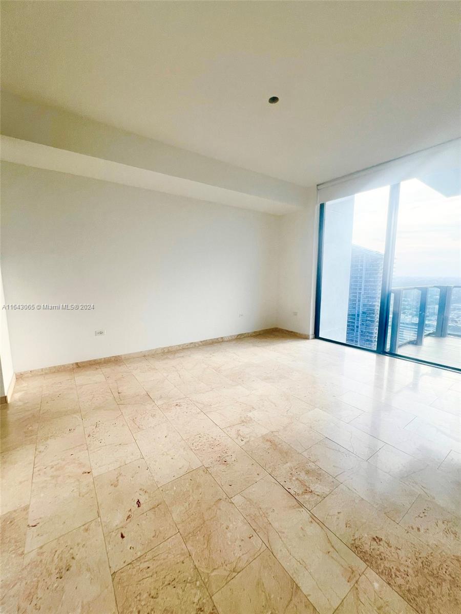 Reach-Brickell City Cente - Residential Lease